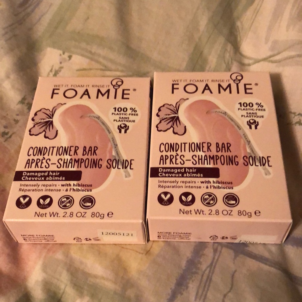 FOAMIE conditioner bar. Wet it,foam it, rinse it. New in box.  You get 2 boxes.